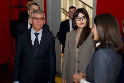 ���������� �������� ������������� ����� � �������� ���� ��������� �������� � ����