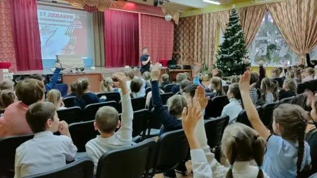 Сотрудники Госавтоинспекции провели профилактическую акцию "Безопасные каникулы!" Сотрудники Госавтоинспекции провели профилактическую акцию "Безопасные каникулы!"