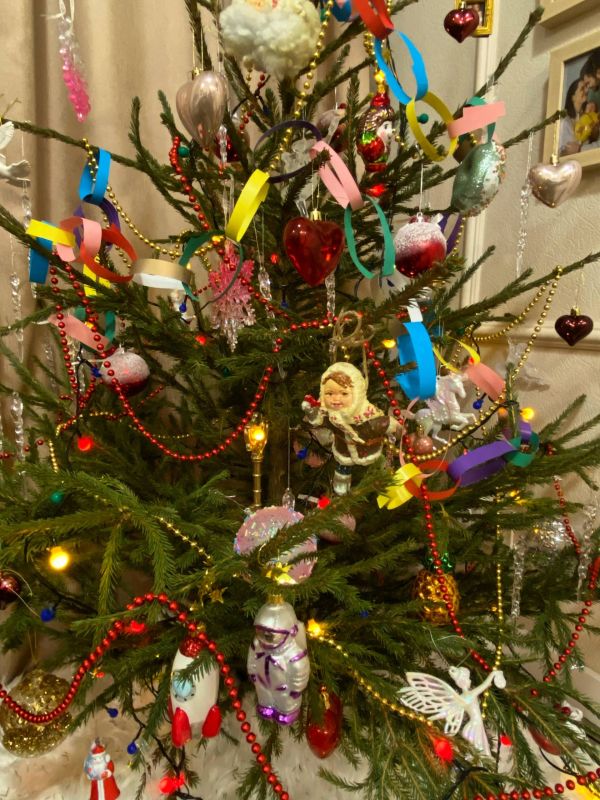 Роман Голованов: У нас дома выросла ёлка. Буквально