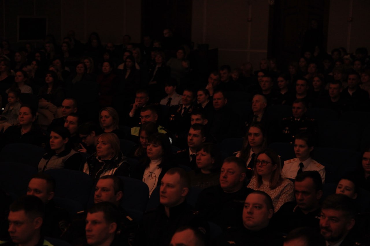 В УМВД России по Тульской области состоялся праздничный новогодний концерт В УМВД России по Тульской области состоялся праздничный новогодний концерт