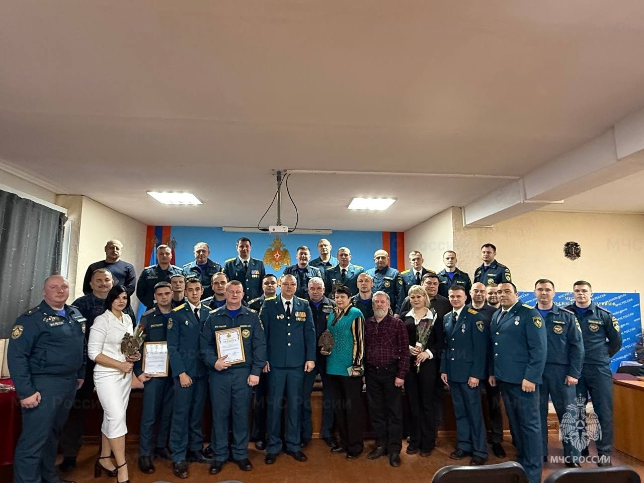 В Тульской области прошли торжественные мероприятия в честь Дня спасателя и 35-летия со дня образования ведомства