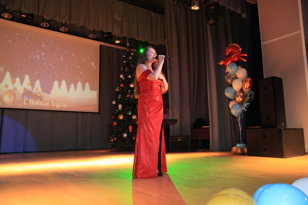 В УМВД России по Тульской области состоялся праздничный новогодний концерт В УМВД России по Тульской области состоялся праздничный новогодний концерт