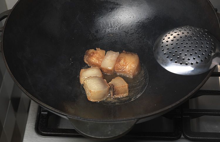 Тушеная капуста: вкус, который собирает средства для добра