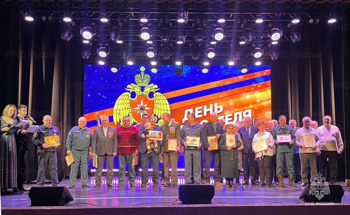 В Тульской области прошли торжественные мероприятия в честь Дня спасателя и 35-летия со дня образования ведомства В Тульской области прошли торжественные мероприятия в честь Дня спасателя и 35-летия со дня образования ведомства