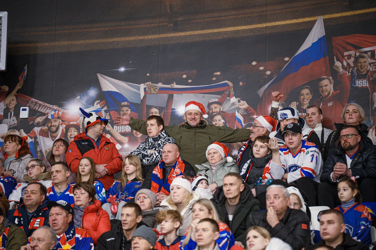 Праздник спорта: в Туле прошел новогодний хоккейный матч Праздник спорта: в Туле прошел новогодний хоккейный матч