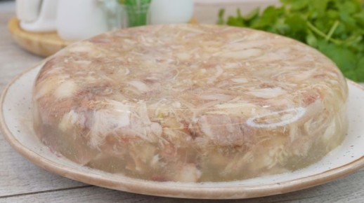 Как приготовить домашний холодец по древнему рецепту