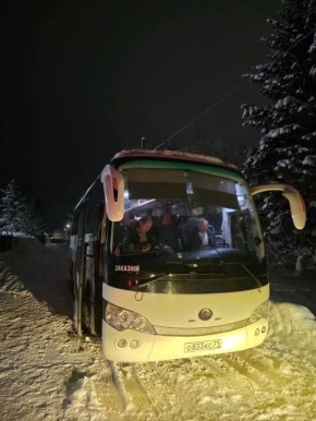 Резервный автобус с 27 туристами отправился в Вологду