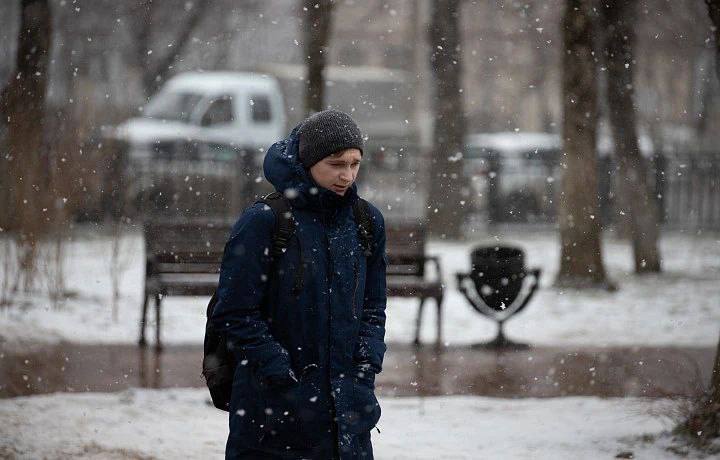 Врач-офтальмолог Иван Зарубин предупредил об опасностях зимних прогулок с непокрытой головой