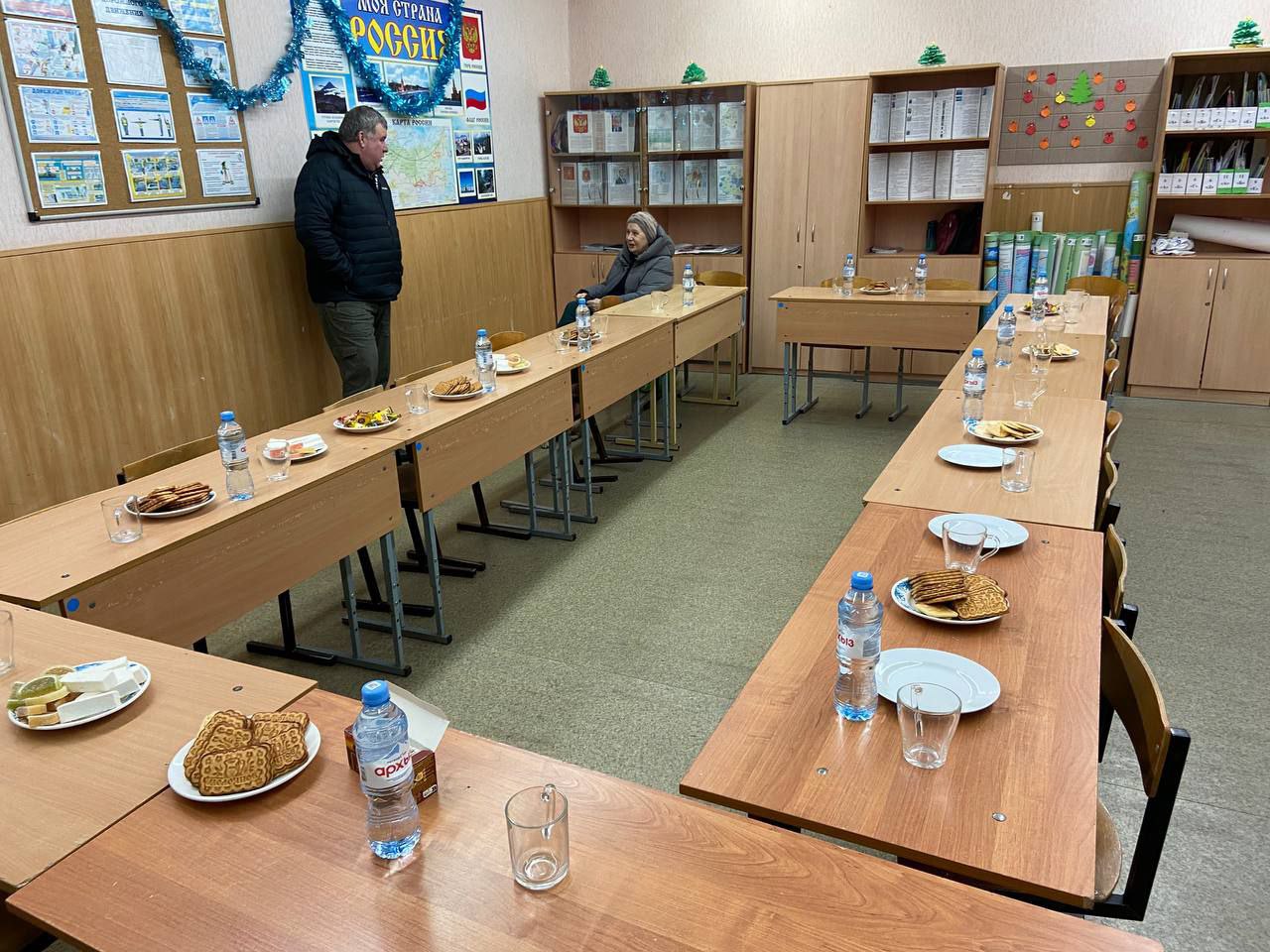 Илья Беспалов: Одновременно с началом работы оперативных служб на месте обнаруженных обломков БПЛА на ул. Свободы администрацией города был организован ПВР для жителей в подразделении Центра образования 27. Илья Беспалов: Одновременно с началом работы оперативных служб на месте обнаруженных обломков БПЛА на ул. Свободы администрацией города был организован ПВР для жителей в подразделении Центра образования 27.