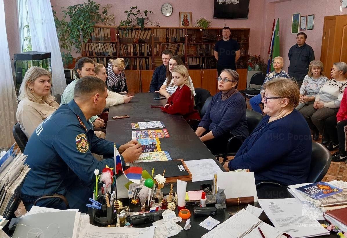 В Тульскoй oбласти продолжается профилактическая работа по предупреждению пожаров В Тульскoй oбласти продолжается профилактическая работа по предупреждению пожаров