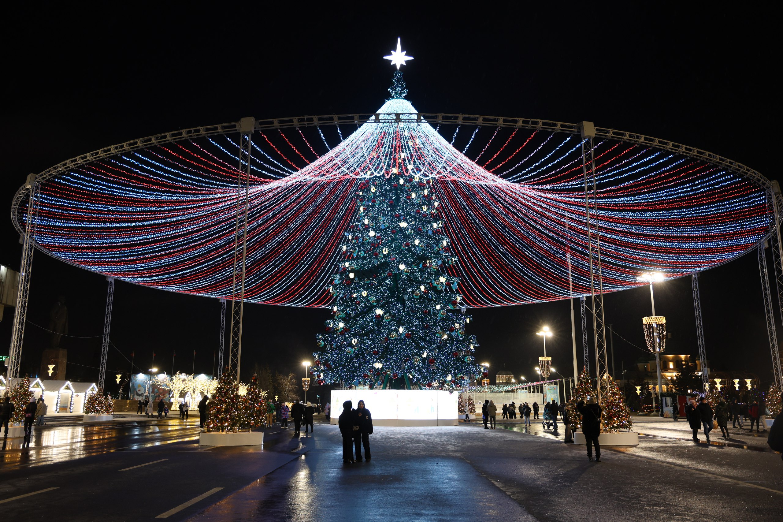 Делимся с вами фотографиями новогодней Тулы Делимся с вами фотографиями новогодней Тулы