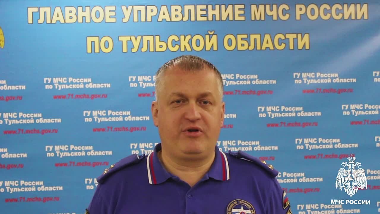 #Метеопредупреждение. "В ближайшие 1-3 часа с сохранением до конца суток 25 октября местами на территории Тульской области ожидается усиление юго-восточного ветра с порывами 11-16 метров в секунду"