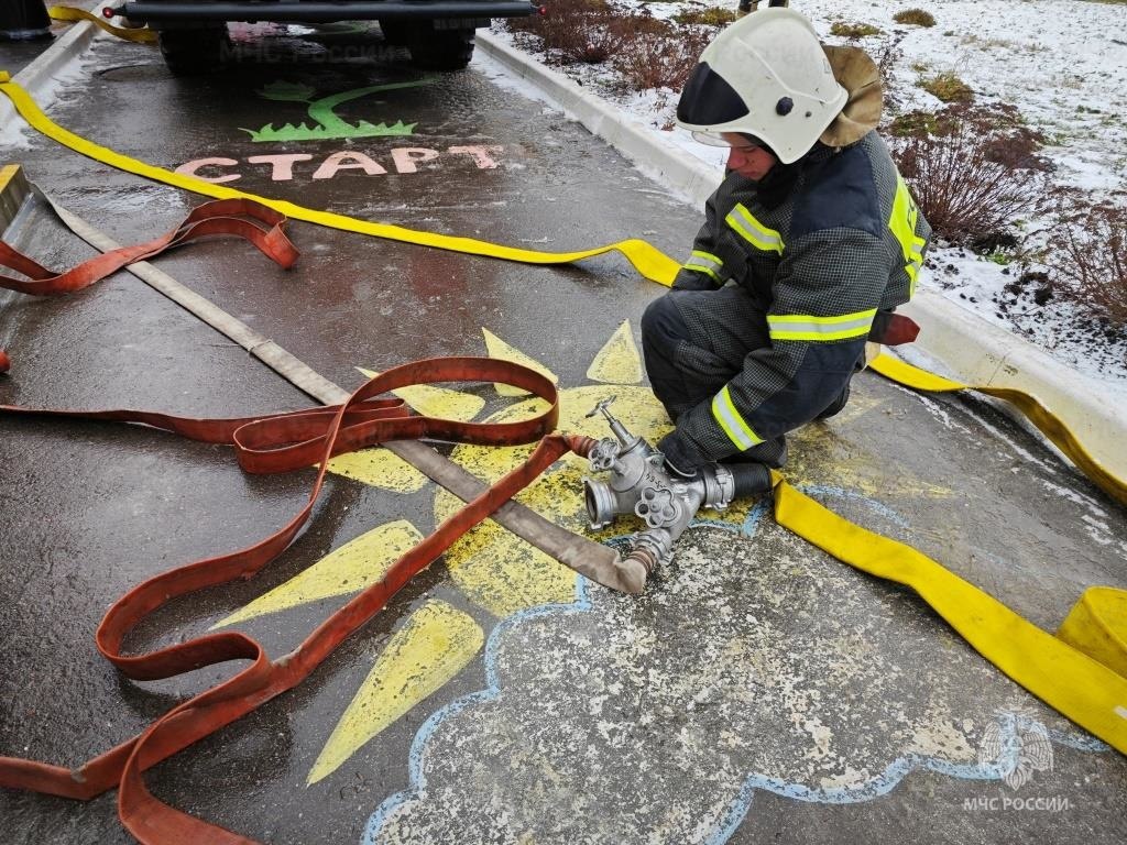 Из детского сада поселка Теплое эвакуировали детей Из детского сада поселка Теплое эвакуировали детей