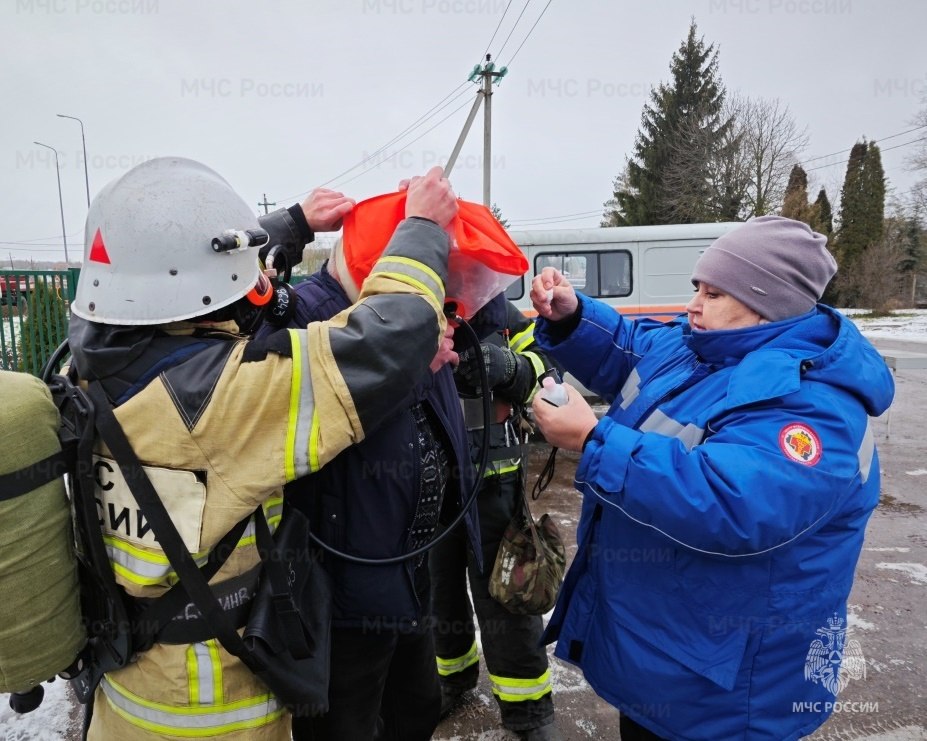 Из детского сада поселка Теплое эвакуировали детей Из детского сада поселка Теплое эвакуировали детей