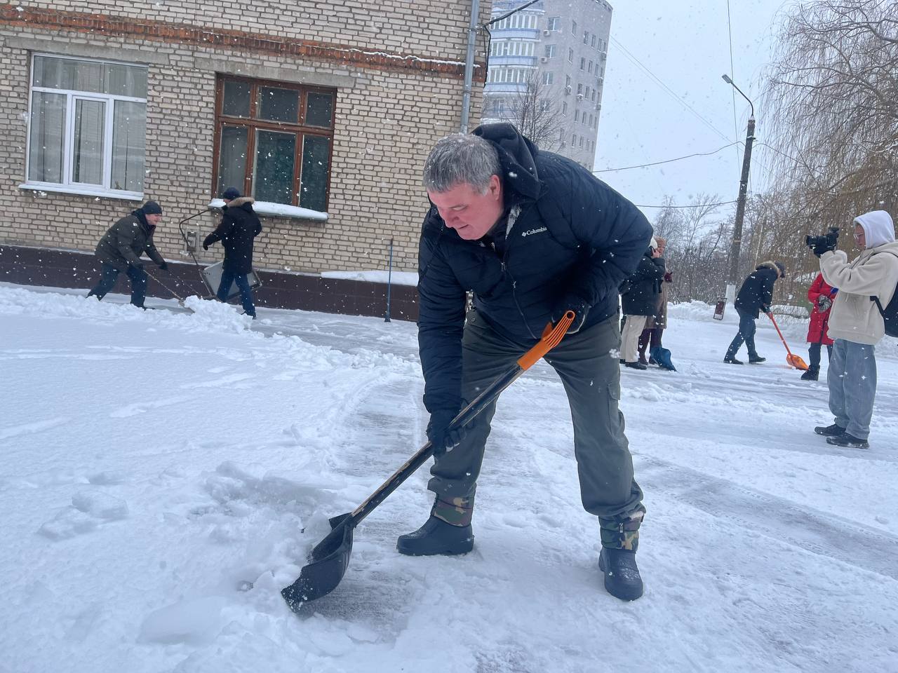 В Туле прошел «снежный субботник» В Туле прошел «снежный субботник»