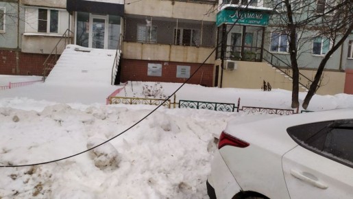 Последствия ледяного дождя: поваленные деревья и провода на перекрёстке Агеева-Руднева