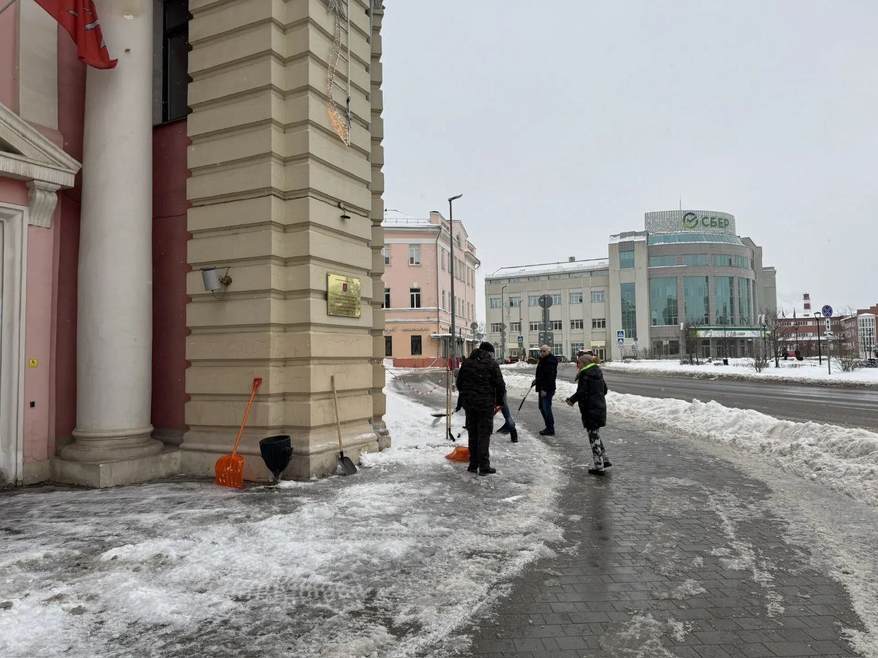 В Туле прошел «снежный субботник» В Туле прошел «снежный субботник»