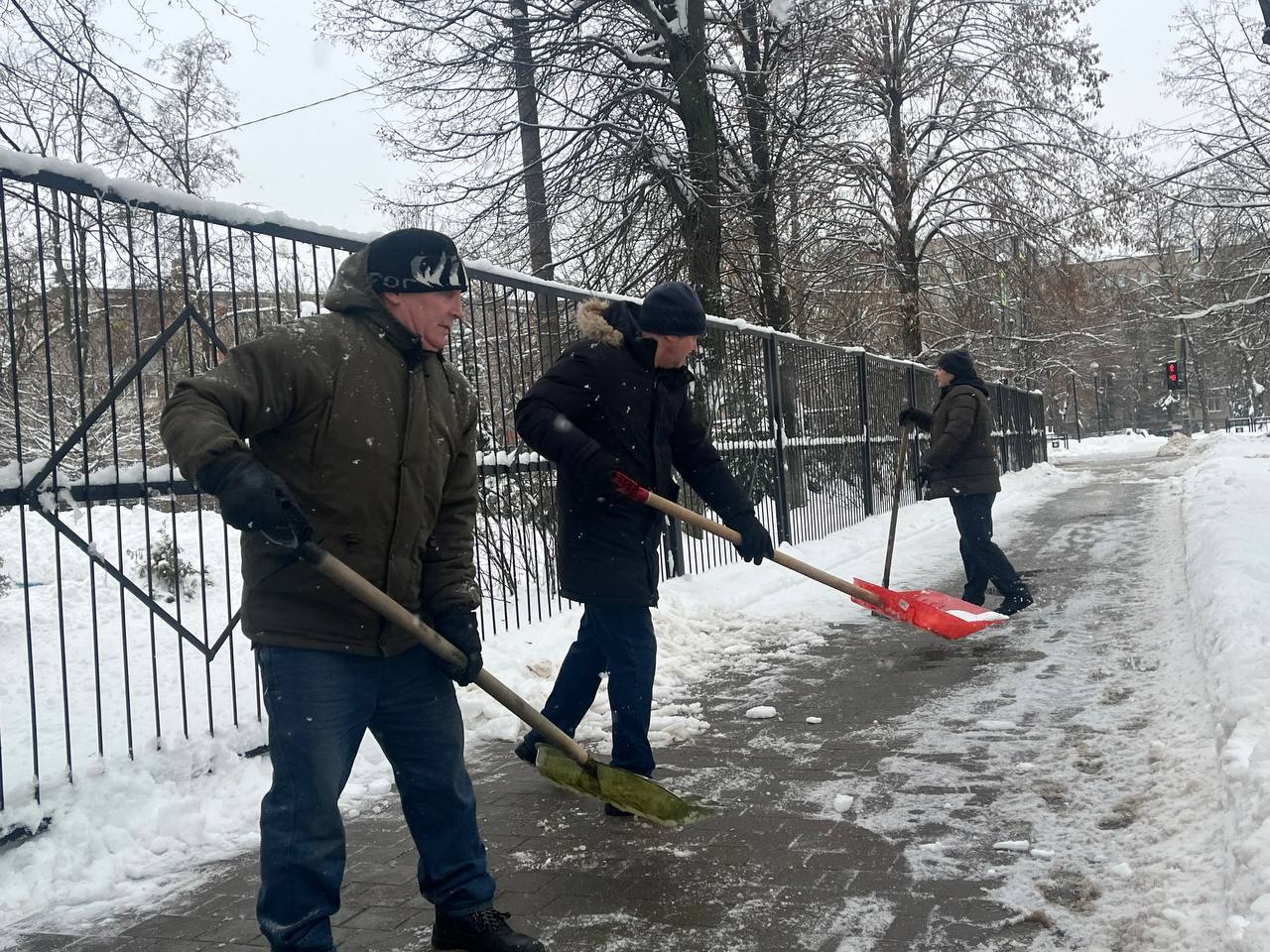 В Туле прошел «снежный субботник» В Туле прошел «снежный субботник»