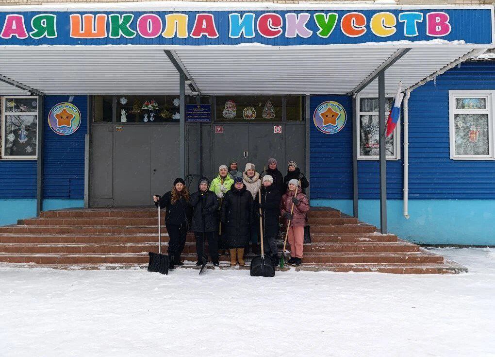 Против стихии вместе: в Тульской области проходит зимний субботник Против стихии вместе: в Тульской области проходит зимний субботник