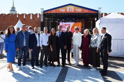 � 2025 ���� ���� �������� 879-�����