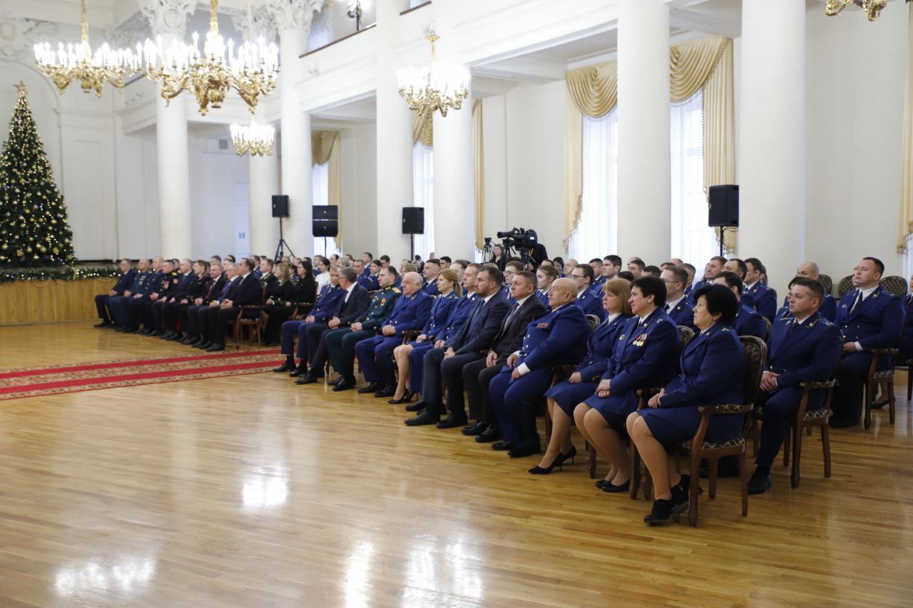 В Тульской области отметили 304-летие со Дня образования прокуратуры: вручение наград, слова благодарности от губернатора и прокурора региона и напоминание о важнейшей миссии – защите прав граждан В Тульской области отметили 304-летие со Дня образования прокуратуры: вручение наград, слова благодарности от губернатора и прокурора региона и напоминание о важнейшей миссии – защите прав граждан