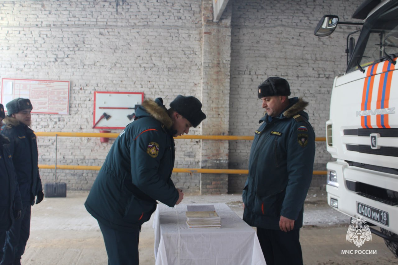 #ЛицаМЧС. Мастер на все руки Пётр Буренин возвращает к жизни технику спасателей Сегодня в рубрике командир взвода технического обеспечения и обслуживания Тульского спасательного центра МЧС России Пётр Буренин #ЛицаМЧС. Мастер на все руки Пётр Буренин возвращает к жизни технику спасателей Сегодня в рубрике командир взвода технического обеспечения и обслуживания Тульского спасательного центра МЧС России Пётр Буренин