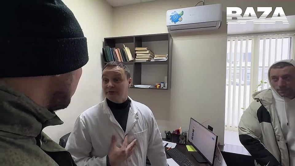 «Никто ещё не жаловался». Морг в Иркутской области превратили в свалку, а недовольным родственникам умерших ритуальщики предлагали скидку «на следующий раз»