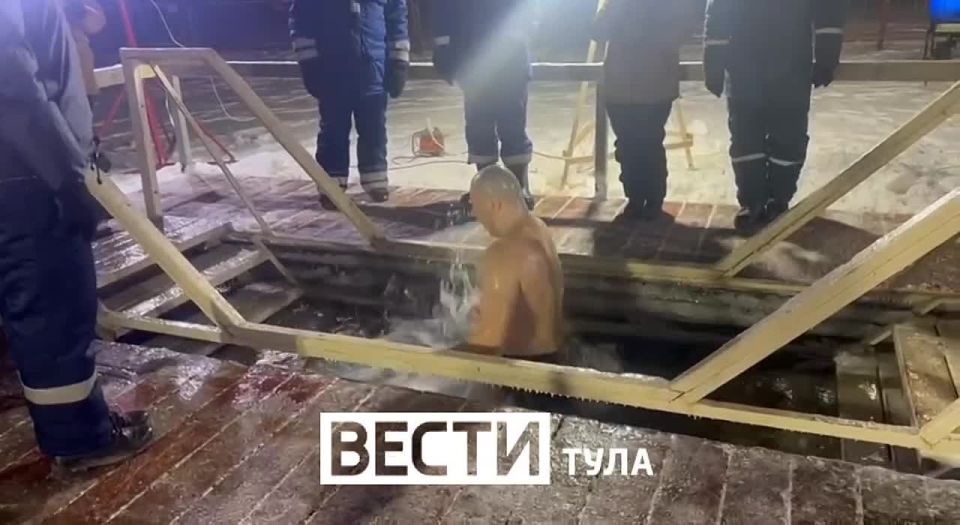 Первый пошёл!. На эти кадры даже холодно смотреть