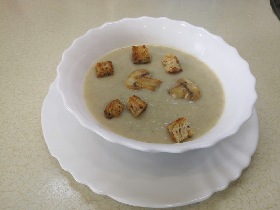 Грибной суп-пюре: легко, вкусно и быстро