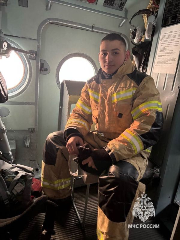 #ЛицаМЧС. Лейтенант Артём Размахнин обеспечивает связь спасателей Сегодня в рубрике - представитель нового цифрового поколения МЧС России