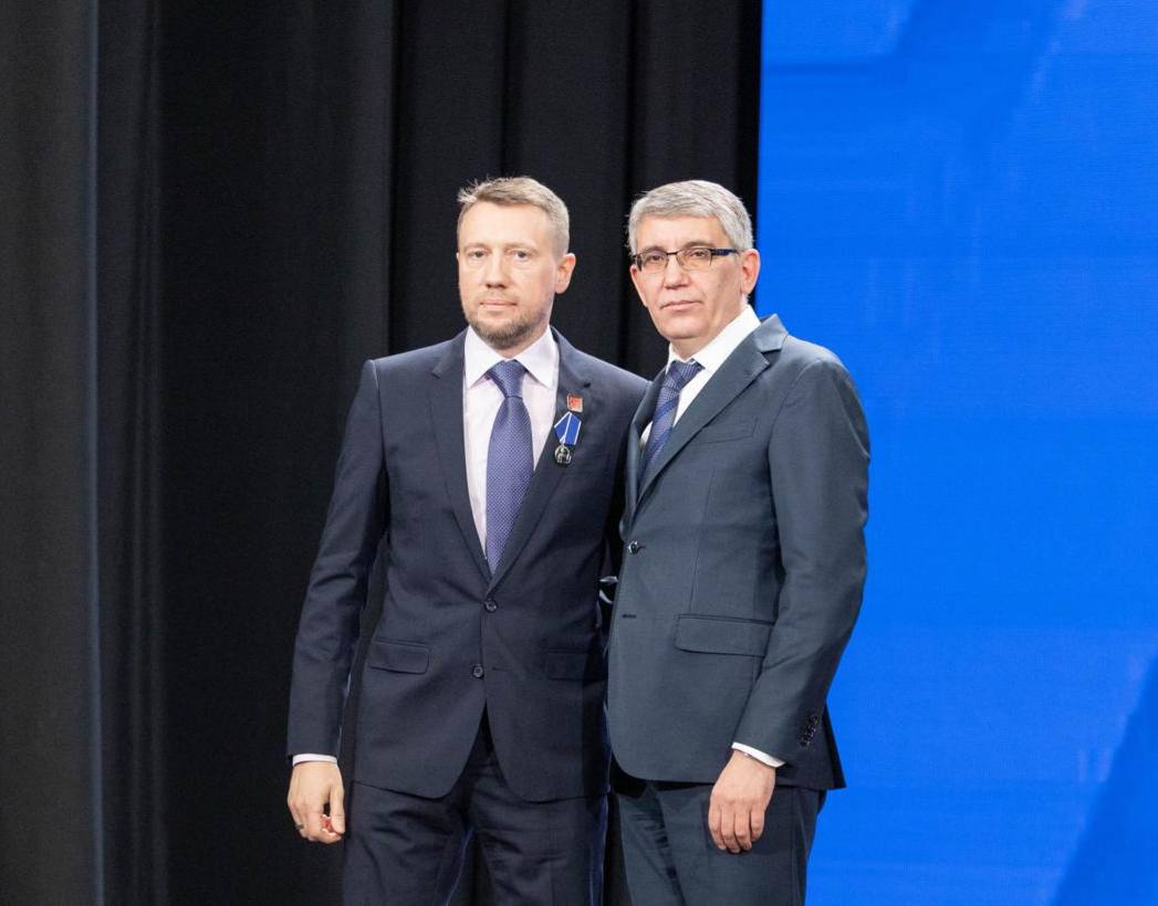 Губернатор Тульской области наградил управляющего акционера Fonbet Валентина Голованова медалью «Меценат Тульской области»