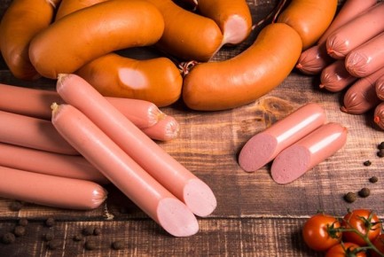 Сосиски и сардельки: секреты их производства