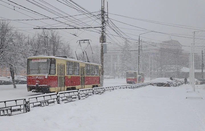 В январе машины 59 раз преграждали путь трамваям