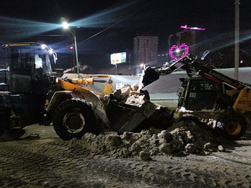 Илья Беспалов: Более 252 тысяч кубометров снега вывезено с улиц Тулы с начала зимы Илья Беспалов: Более 252 тысяч кубометров снега вывезено с улиц Тулы с начала зимы