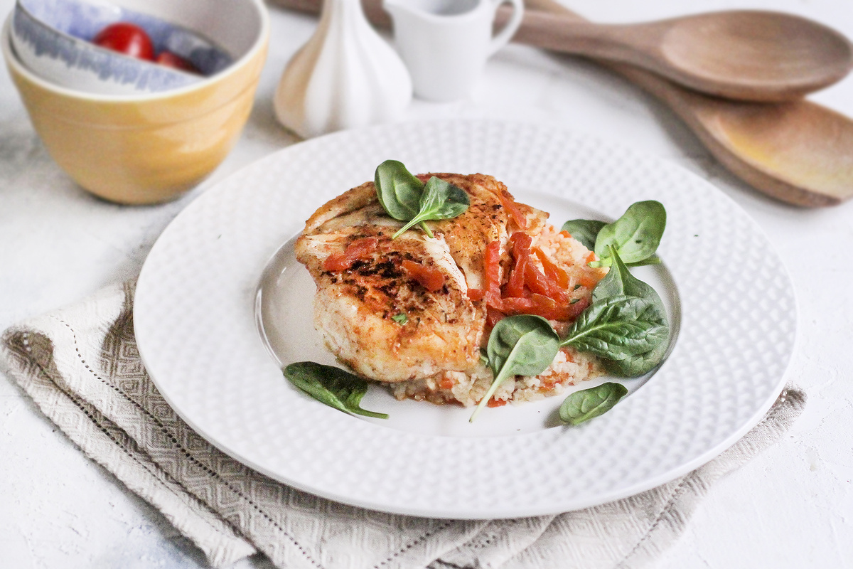 Нежное филе трески с кускусом и курагой: идеальный рецепт на ужин