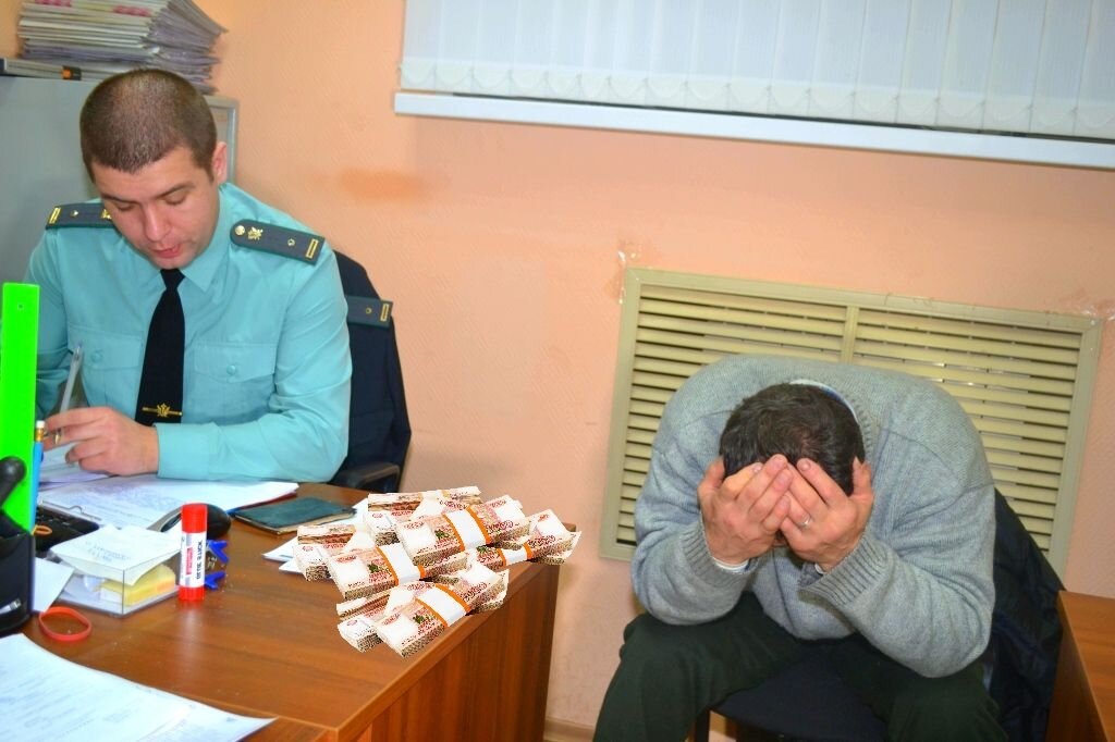 Приставы и невидимые деньги: что можно сделать с финансы в 2026 году