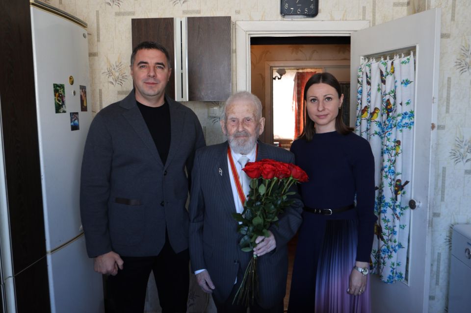 �������� ������� ������������� �����, �������� ��������� ������-����� ���� ����� ������������� ��������� ������� 98-�����