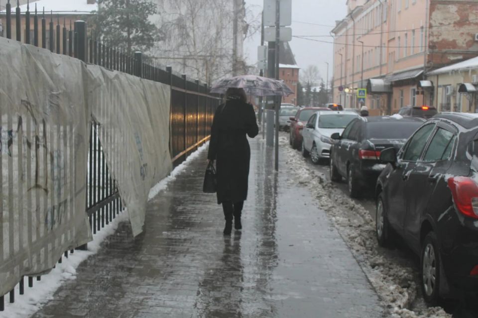 Тулячка поскользнулась во дворе и отсудила у УК компенсацию