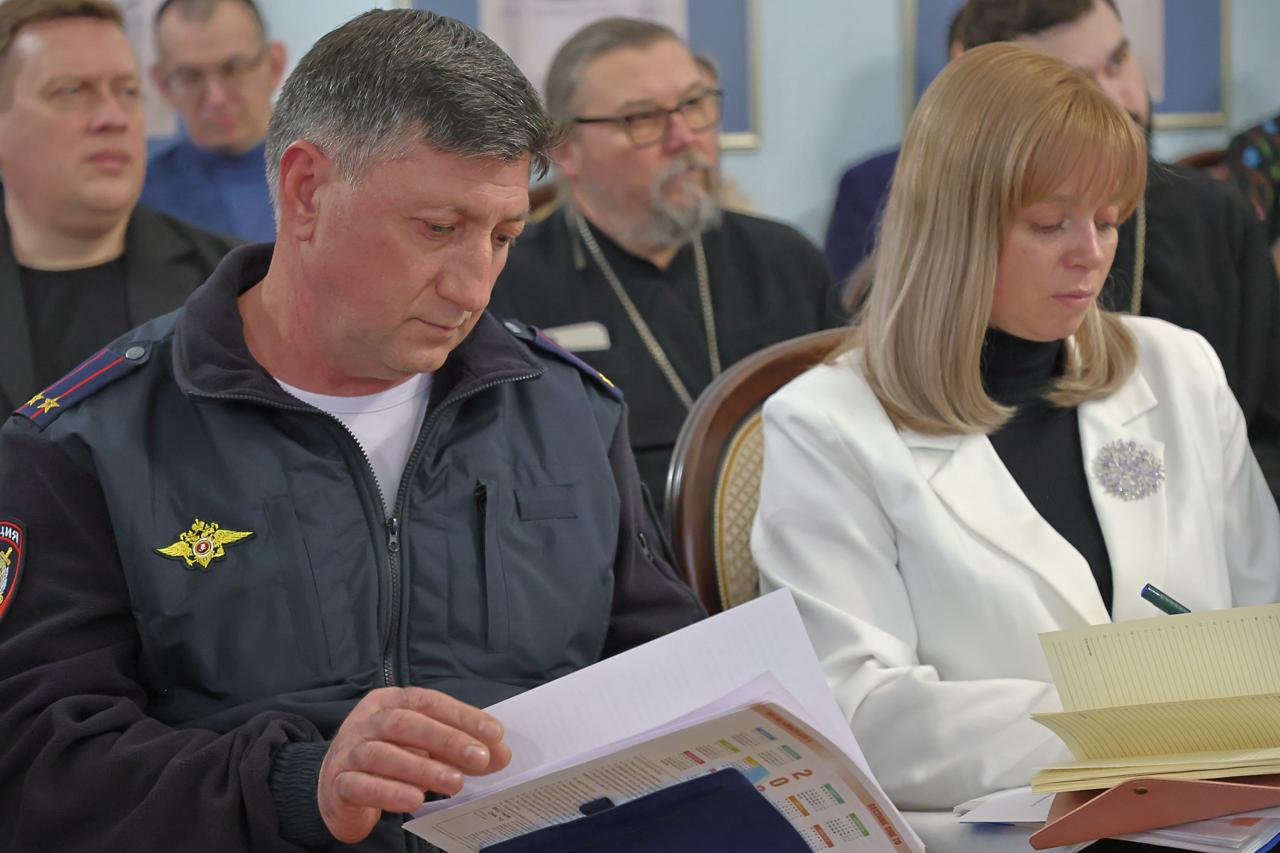 Начальник регионального УМВД и председатель Общественного совета ведомства приняли участие в заседании Общественной наблюдательной комиссии Начальник регионального УМВД и председатель Общественного совета ведомства приняли участие в заседании Общественной наблюдательной комиссии