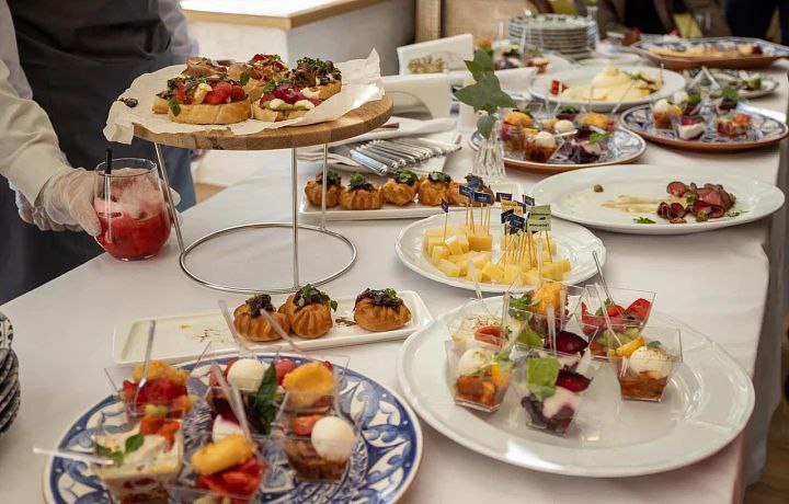 Оборот тульских кафе и ресторанов достиг 27 млрд рублей в 2025 году