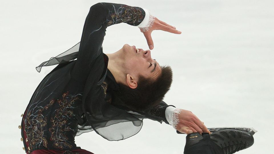 Действующий чемпион России в одиночном катании Петр Гуменник получил 184,49 балла в произвольной программе на Олимпиаде-2026