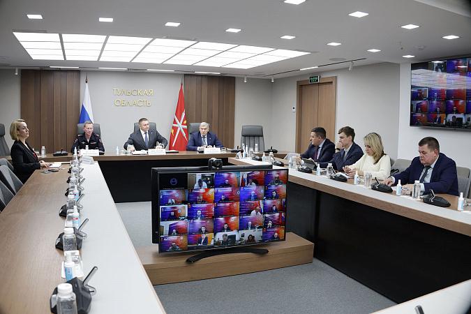 В Туле состоялось заседание оперативного штаба по зимнему содержанию автомобильных дорог В Туле состоялось заседание оперативного штаба по зимнему содержанию автомобильных дорог