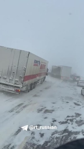 В Тульской области на дорогах почти нулевая видимость из-за сильной метели