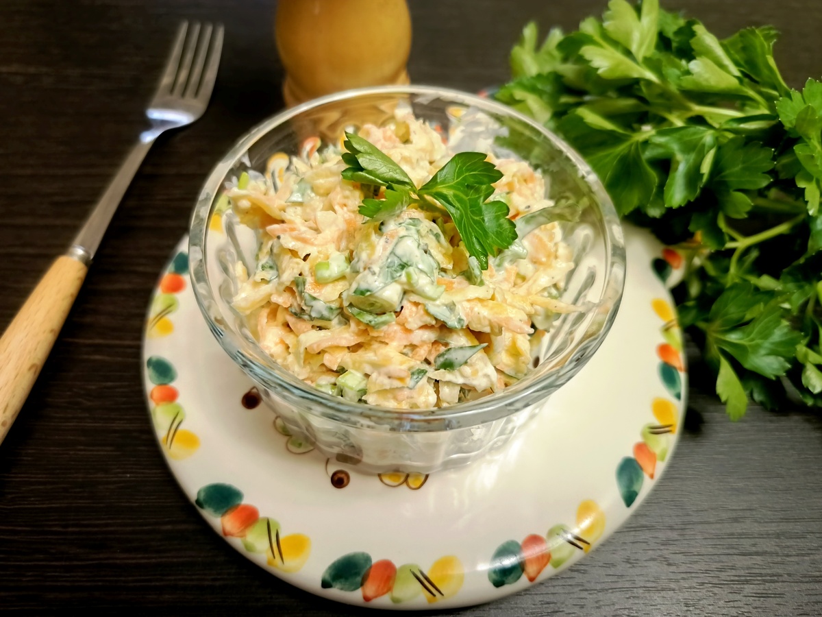 Сочный салат с морковью и репой, который украсит ваш стол