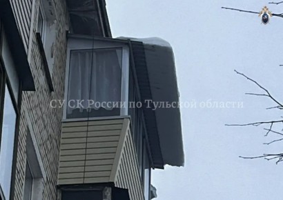 Следователи ищут свидетелей ЧП, когда на подростка упала наледь на Ф. Энгельса