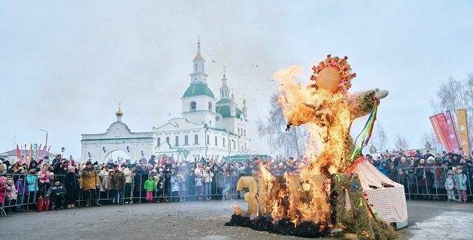 Как Урал отметит Масленицу: блинопеки, хоккей в валенках и музыкальные гастроли