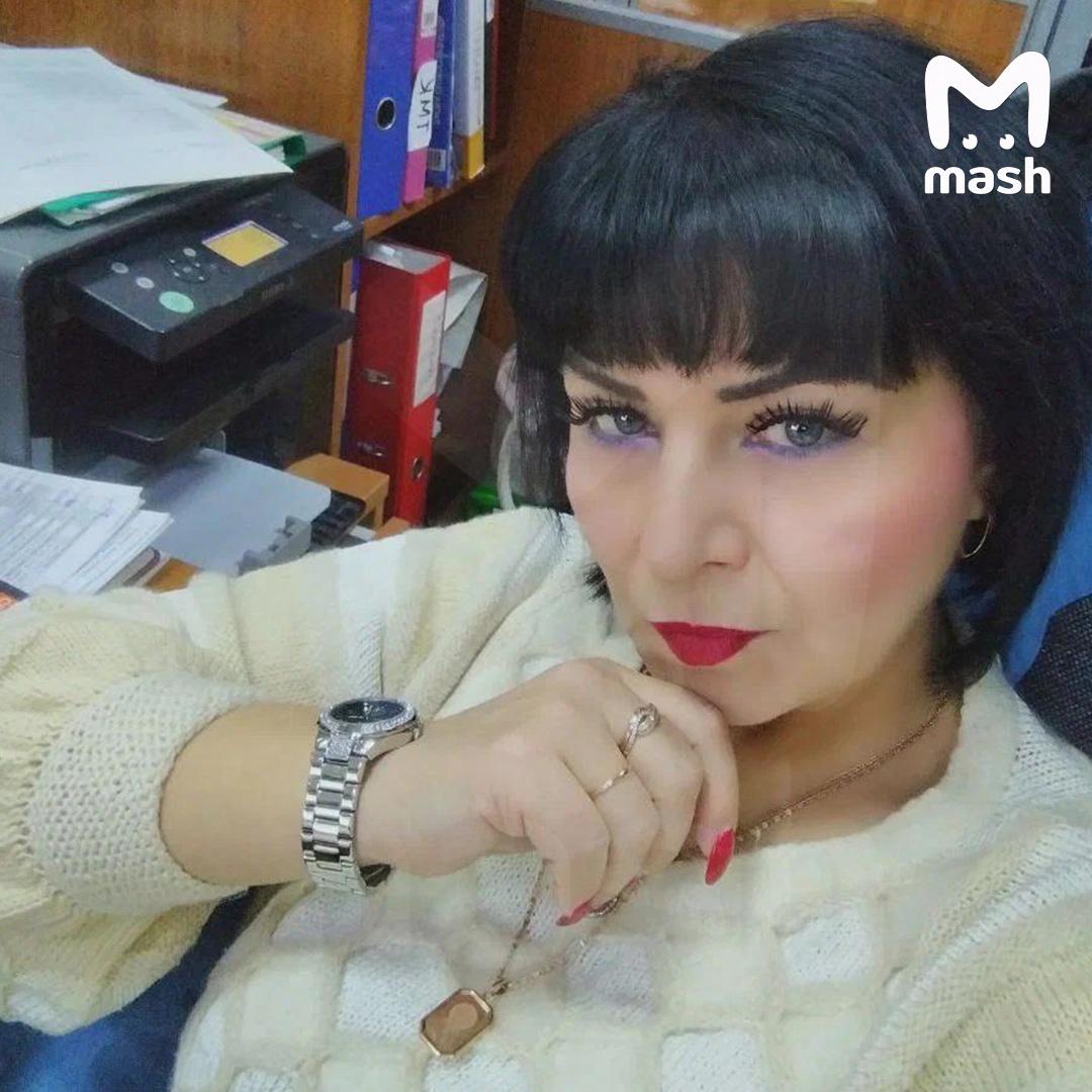 Жительница Тулы год прожила с салфеткой в груди — которую забыл внутри пластический хирург во время операции в питерской клинике Жительница Тулы год прожила с салфеткой в груди — которую забыл внутри пластический хирург во время операции в питерской клинике