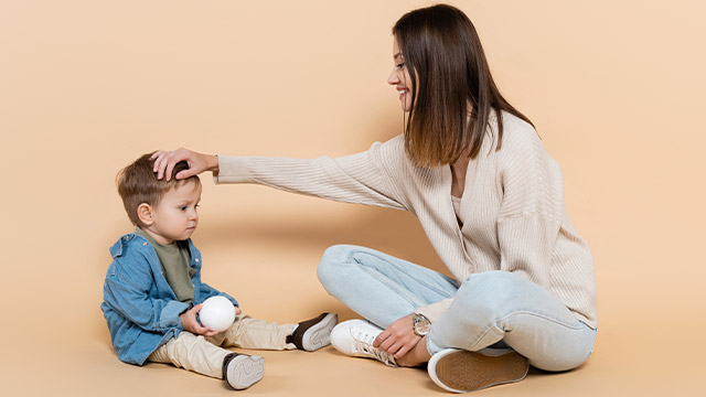Работодателей обязали отменить испытательный срок для мам с детьми до трех лет