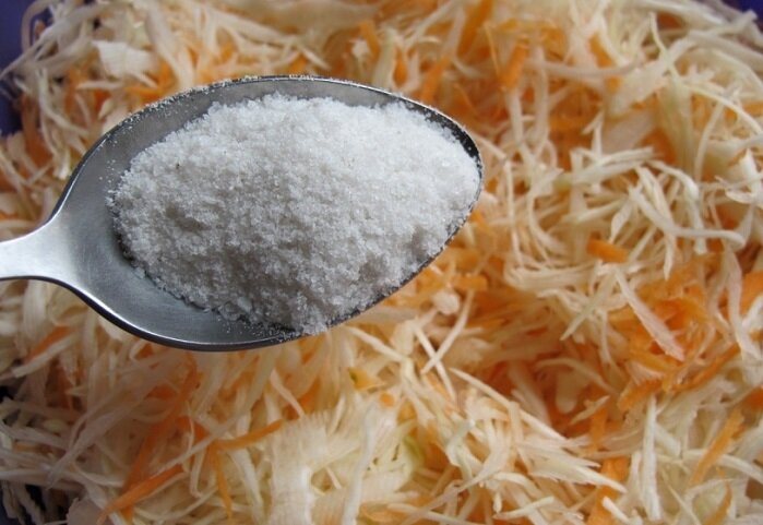 Новый взгляд на традиционное квашение капусты: секретный ингредиент из древнего рецепта