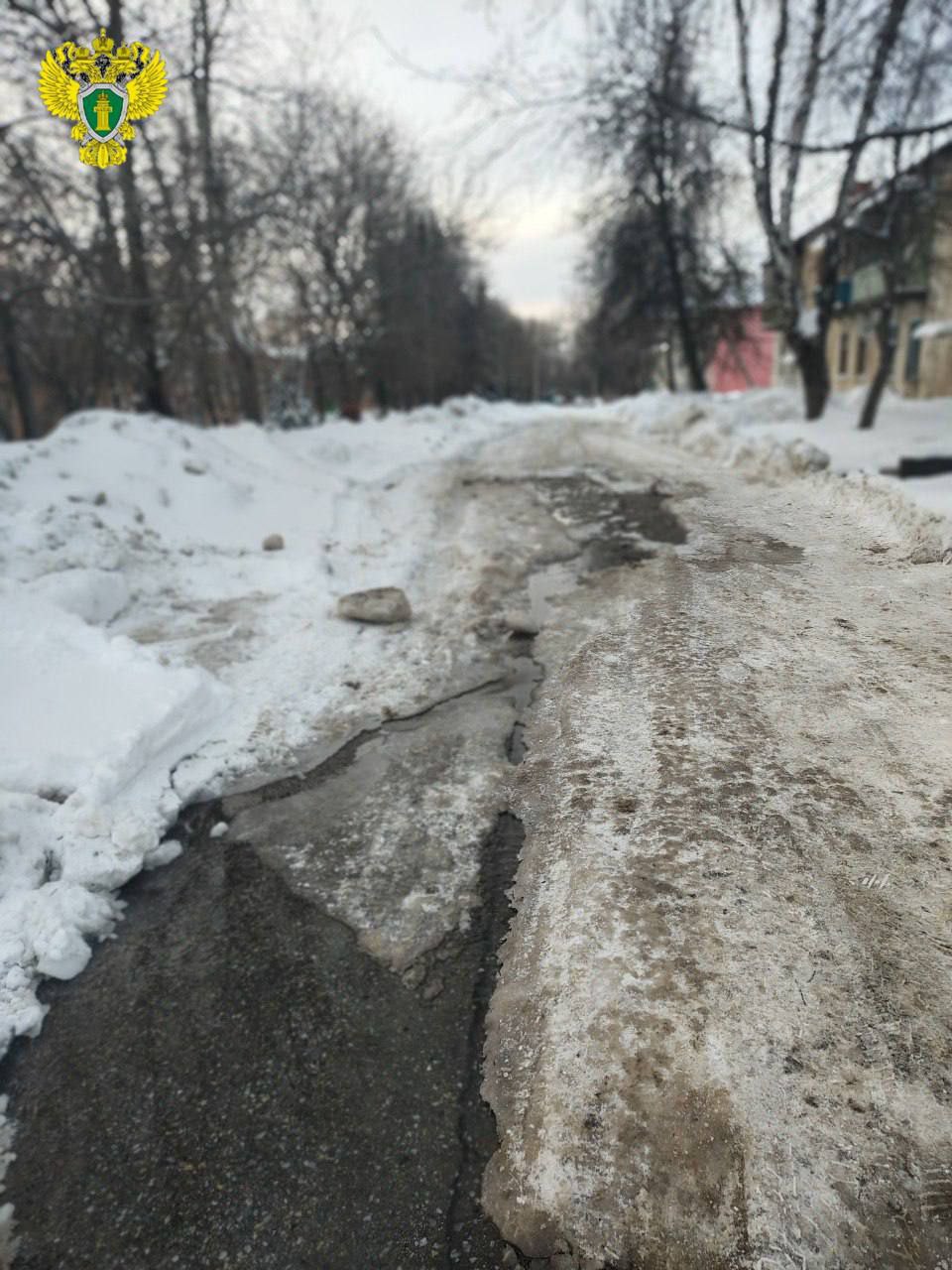 Киреевская межрайонная прокуратура с привлечением специалиста отдела Госавтоинспекции ОМВД России по Киреевскому району Тульской области провела проверку соблюдения требований законодательства по выполнению нормативов... Киреевская межрайонная прокуратура с привлечением специалиста отдела Госавтоинспекции ОМВД России по Киреевскому району Тульской области провела проверку соблюдения требований законодательства по выполнению нормативов...